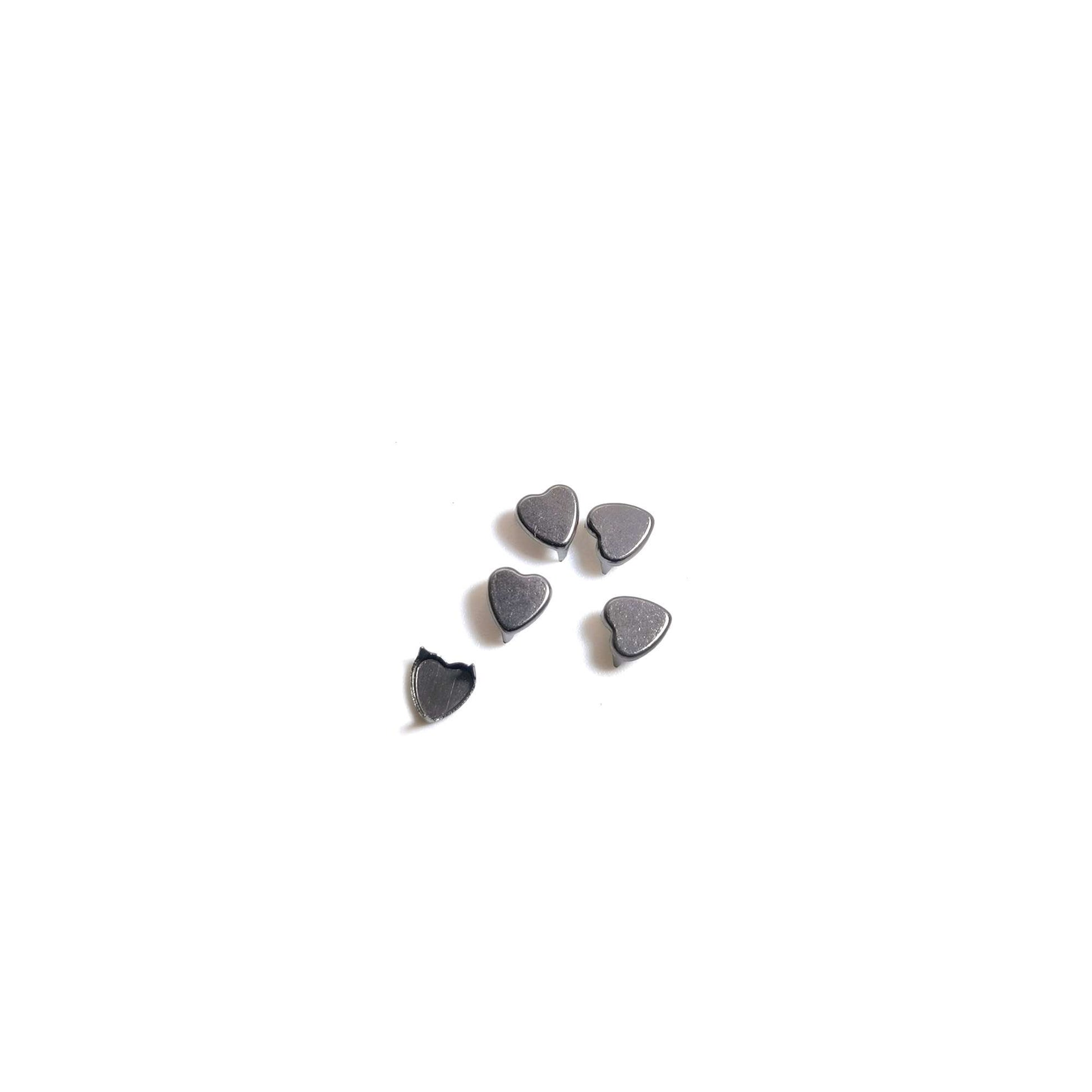 Heart Shape Doll Claw Studs Gunmetal