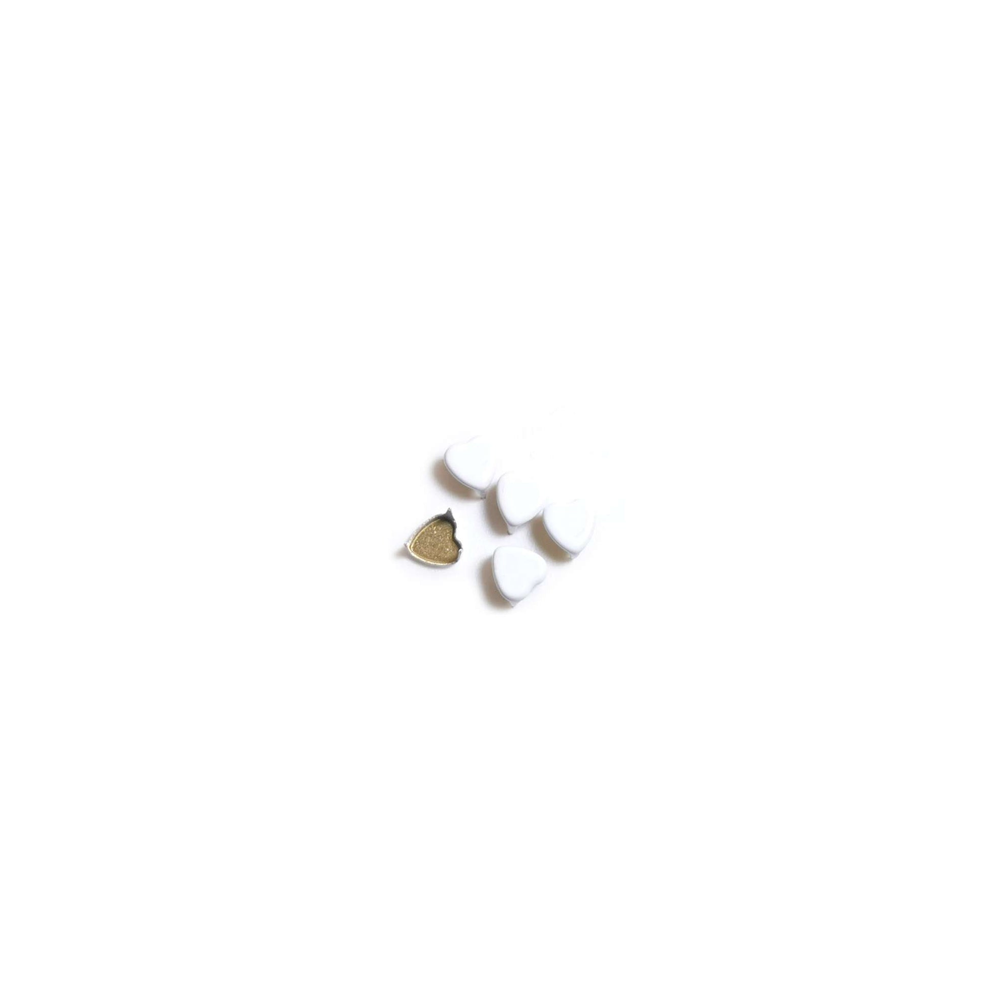 Heart Shape Doll Claw Studs White